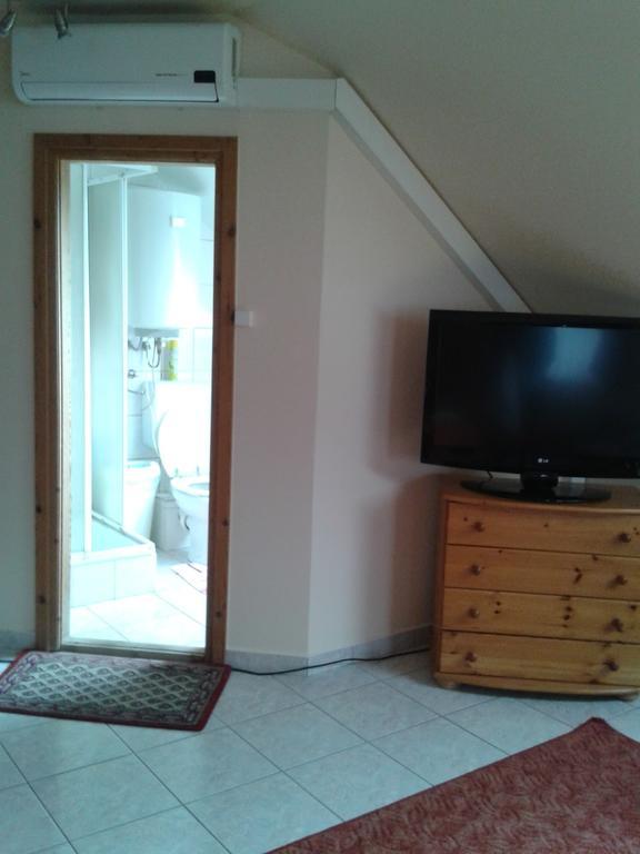 Bundics Vendégházak Lenti Zimmer foto